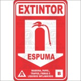 Extintor - espuma - A - B - madeira,papel,trapos,fibras e liquídos inflamáveis